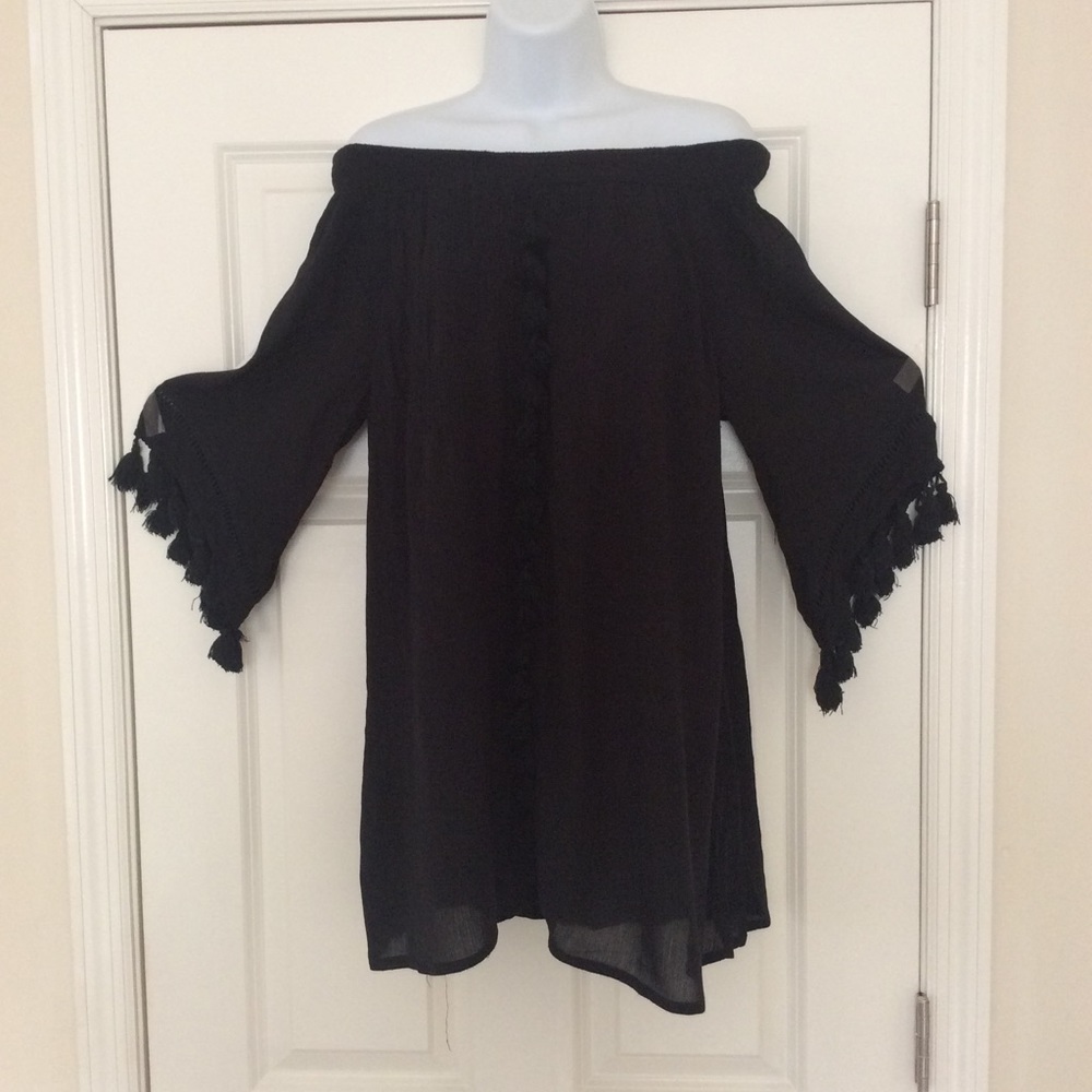 Context by Lord & Taylor Black tassel top